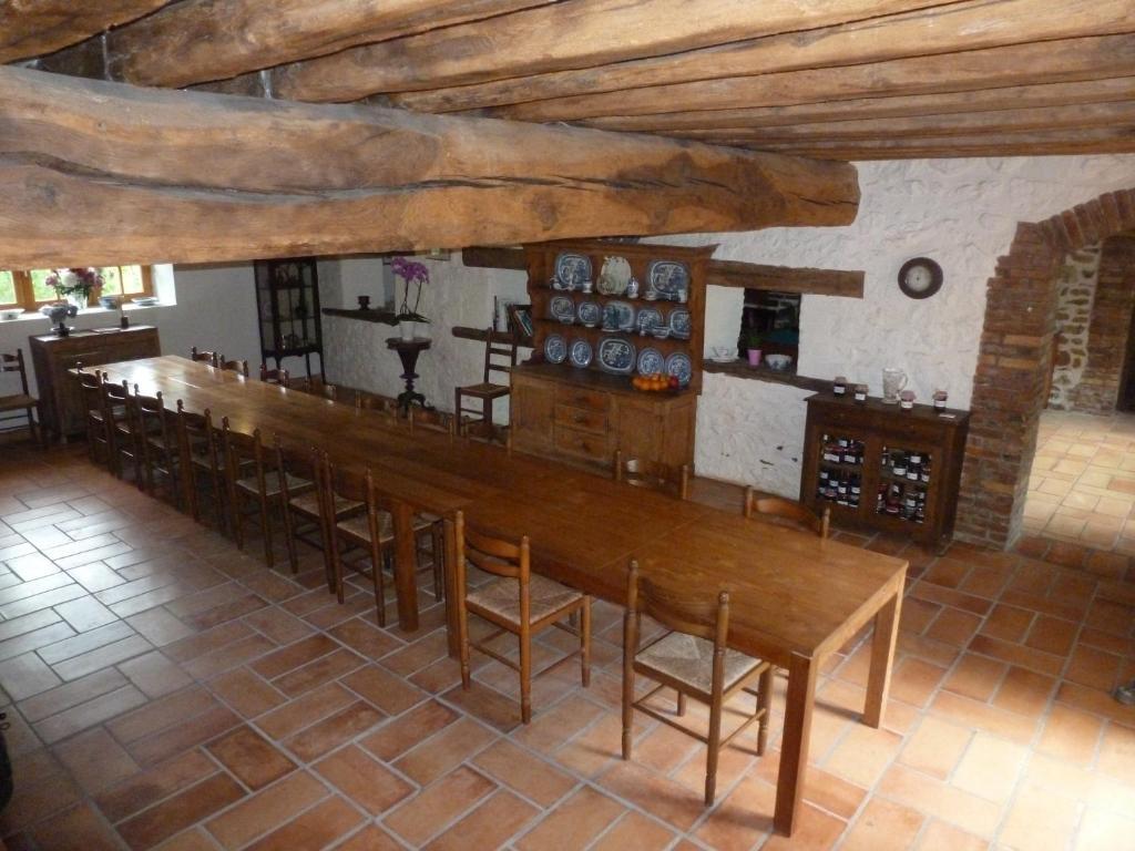 לינה וארוחת בוקר Saint-Amand-en-Puisaye Domaine De Varenne מראה חיצוני תמונה
